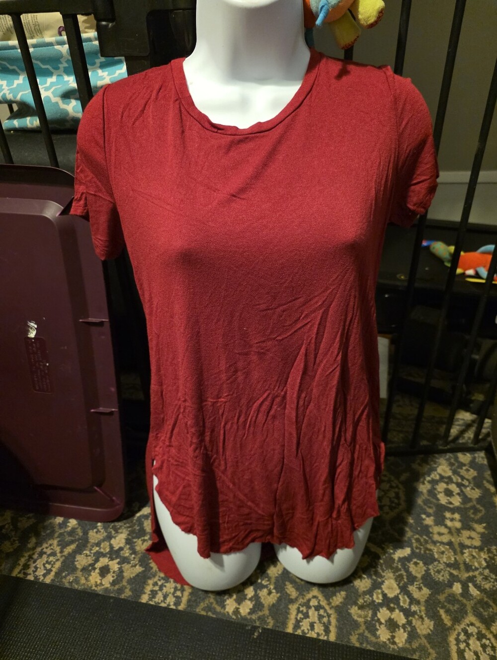 Women's 24/7 Maurices top size xs red